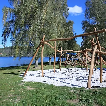 Marina & Glamping Nova Zivohost * Krecovice