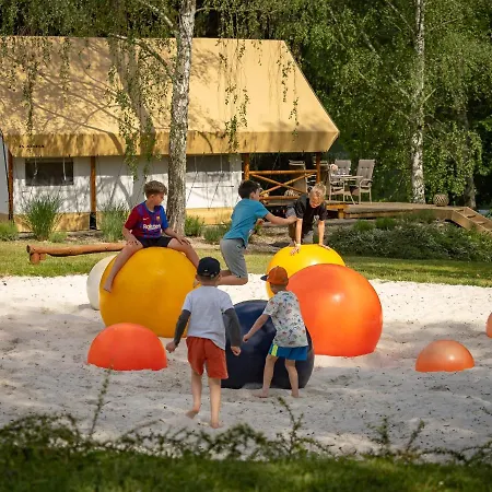 Marina & Glamping Nova Zivohost * Křečovice
